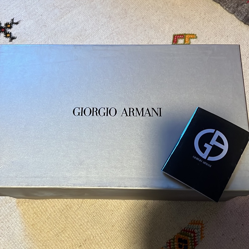 Giorgio Armani Dress Up Party Collection Slip In - Picture 5 of 5